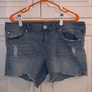 Mid rise distressed shorts